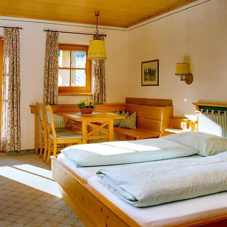 Hochberghaus Szálloda 3*