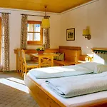 Hochberghaus 酒店 3*